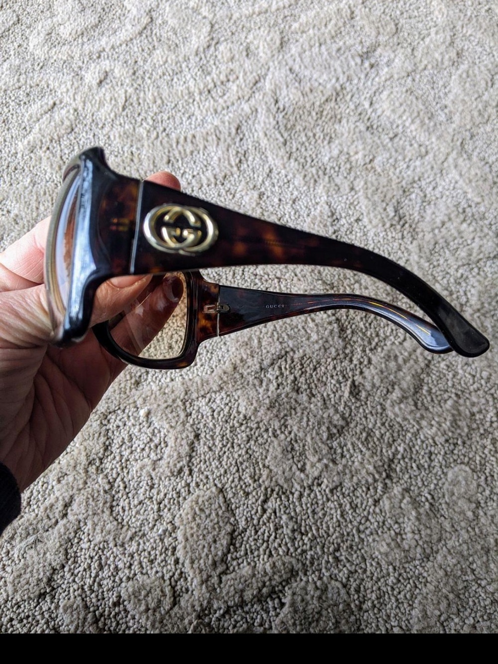 Vintage Gucci Oversized Sunglasses | Y2K | Authentic | Includes Case - Picture 3 of 11